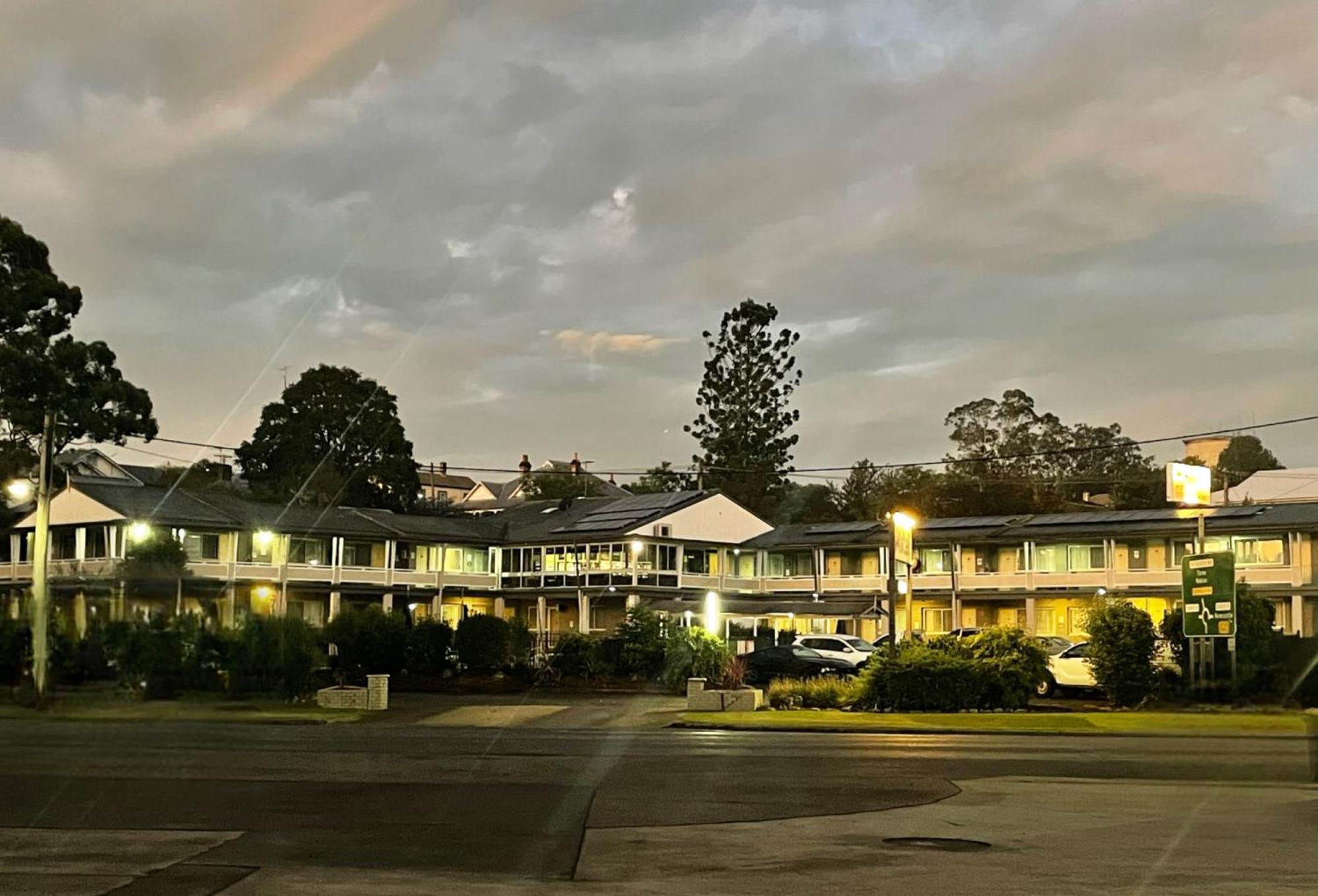 Bucketts Way Motel Gloucester Exterior foto