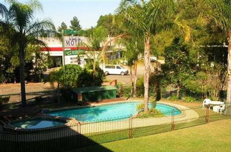 Bucketts Way Motel Gloucester Exterior foto